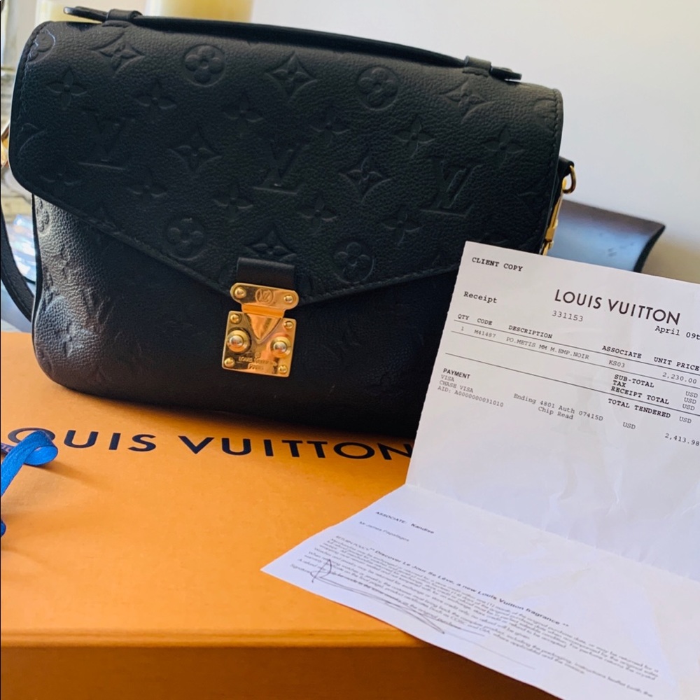 Authentic Louis Vuitton Monogram Pochette Métis
